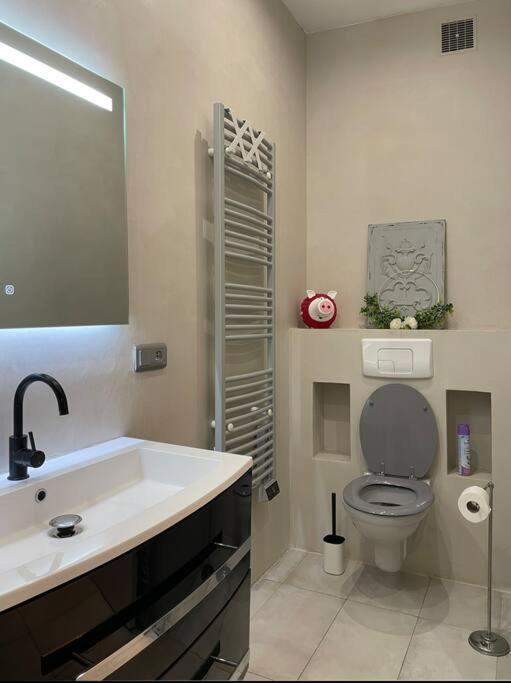 Luxury Apartment In The Heart Of Old Town Nice. Esterno foto